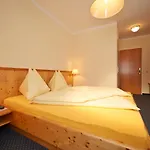 Laerchenhof Pensionat 3*