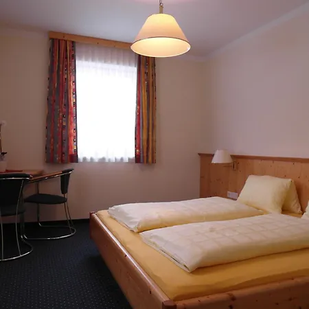 Pensión Laerchenhof 3*